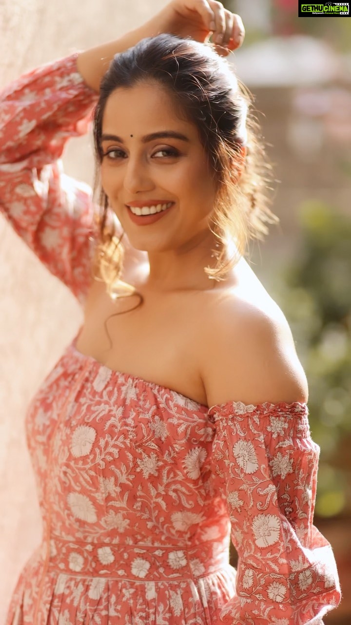 Srishty Rode - 491.2K Likes - Khuda Jaane Hai 🧡
.
.
.
#reels #reelsinstagram #reelitfeelit #khudajaane
