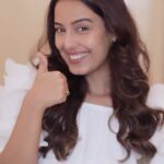 Srishty Rode Instagram - #Collab @garnierindia’s vitamin c sheet mask helps you achieve bright glowing skin in just 15 minutes! Do you know, 1 sheet mask has 1 bottle worth of vitamin c serum it! This feels like you are getting a facial at home 🍋 Backed with serious science 🧪 & the goodness of nature🍃, this sheet mask can become your go to for instant glow! Do try & let me know what you think in the comments below! #Garnier #Brightcomplete #VitaminC #Sheetmask #Skincare #Dullness #Darkspots