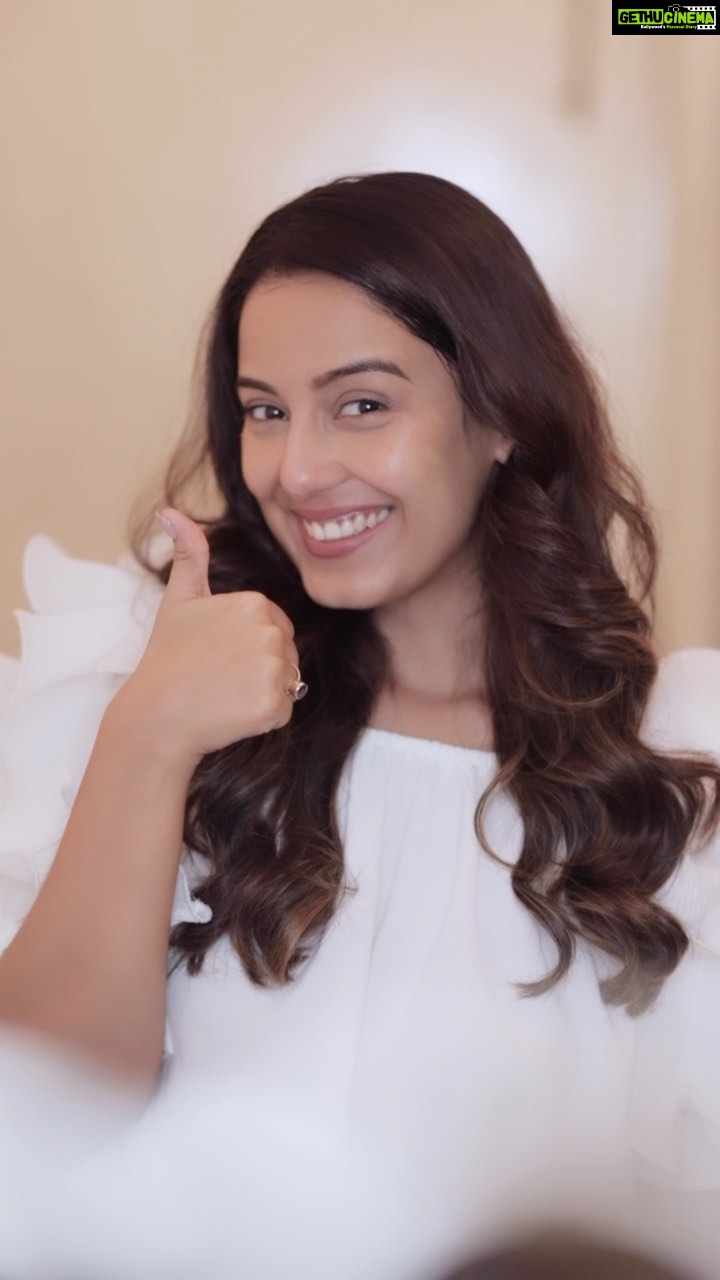 Srishty Rode Instagram - #Collab @garnierindia’s vitamin c sheet mask helps you achieve bright glowing skin in just 15 minutes! Do you know, 1 sheet mask has 1 bottle worth of vitamin c serum it! This feels like you are getting a facial at home 🍋 Backed with serious science 🧪 & the goodness of nature🍃, this sheet mask can become your go to for instant glow! Do try & let me know what you think in the comments below! #Garnier #Brightcomplete #VitaminC #Sheetmask #Skincare #Dullness #Darkspots