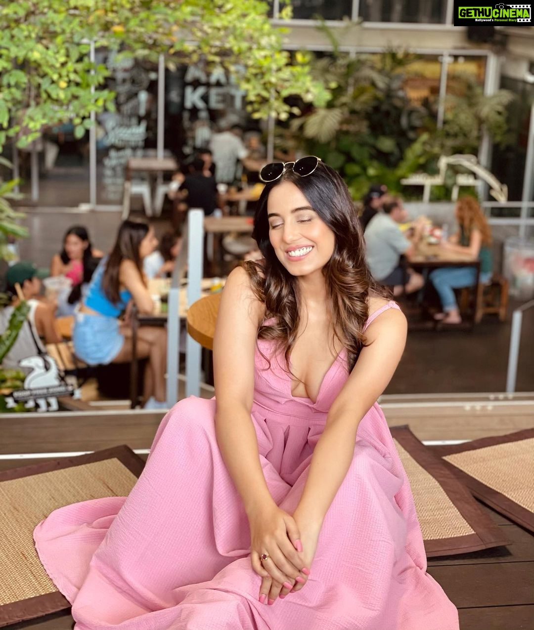 Srishty Rode Instagram - Thinking Of My Next Vacation ππΈπ Bangkok, Thailand