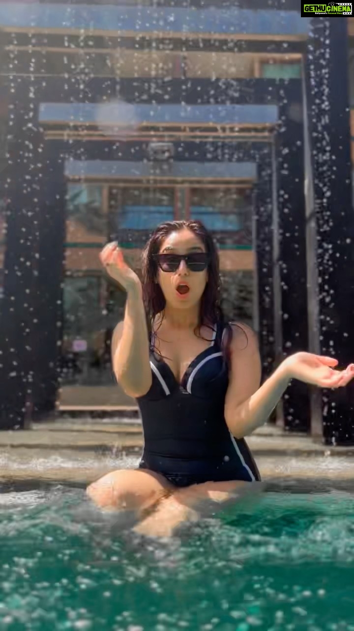 Srishty Rode Instagram - The Phone Was Ok 😝