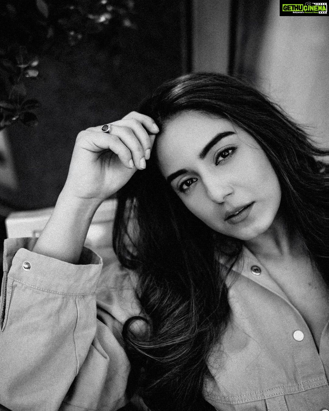 Srishty Rode Instagram - Life may be black and white at times, but it's up to us to add color to it 💫