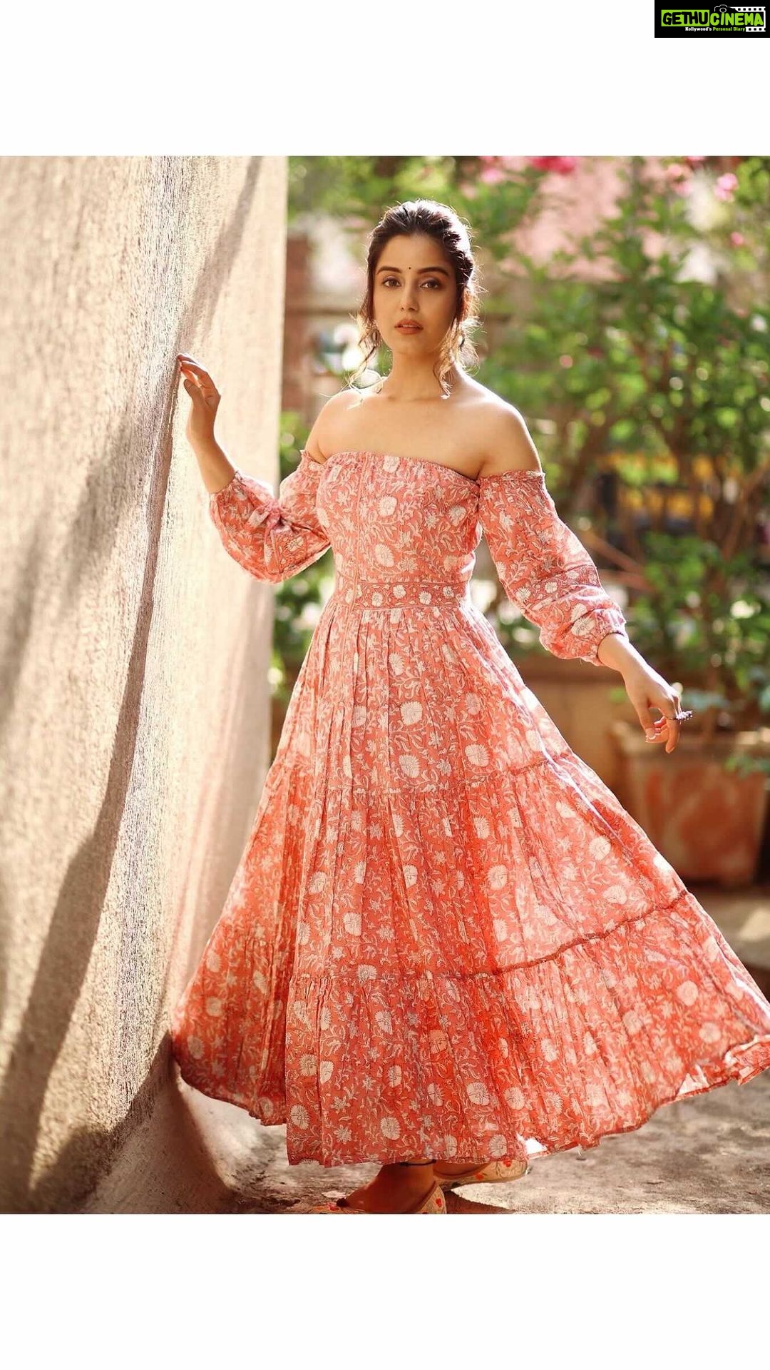 Srishty Rode Instagram - साँवरिया 🌿 . . 🎥 @happy_clickzz . . . #reels #reelsinstagram #reelitfeelit #rangsaari #jugjugjiyo #trendingreels #trending #reelkarofeelkaro