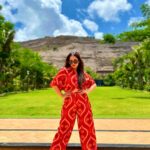 Srishty Rode Instagram - It Feels Good To Be Lost In The Right Direction 🧡❤️ Thank you @dellaadventureandresorts @jimmy_mistry for this beautiful experience 💙💚 Della Adventure & Resorts