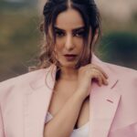 Srishty Rode Instagram - Mending My Own Business 🤍 . . . Managed by:@rutuja_pol_1023 Photo by: @pixelpassion.in @pashd_007 Makeup & hair by: @makeupartistabhishek Blazer by : @armourbespoke