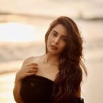 Srishty Rode Instagram - Set Yourself free 🦋 . . @happy_clickzz ❤️