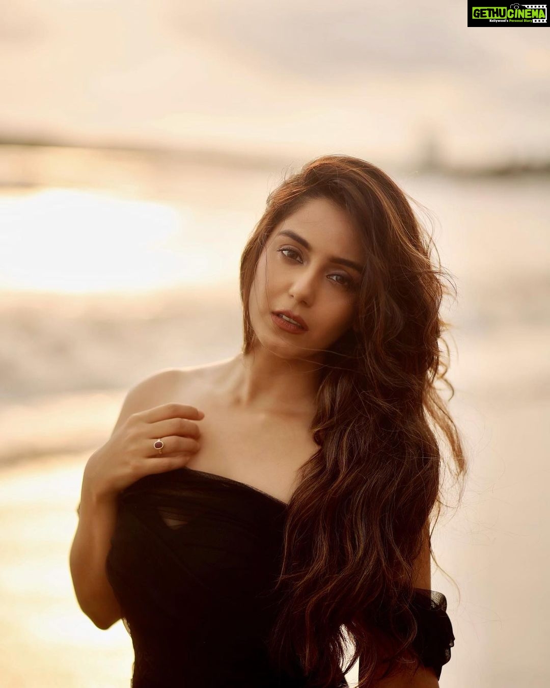 Srishty Rode Instagram - Set Yourself free 🦋 . . @happy_clickzz ❤️