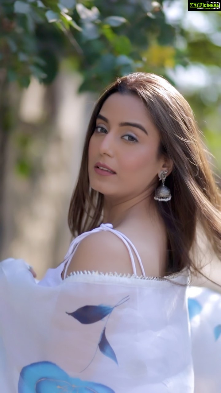 Srishty Rode - 55K Likes - ख्वाहिश 🕊
.
.
.
.
🎥 @happy_clickzz
.
.
#reels #reelsinstagram #kahanisuno #reelitfeelit #reelkarofeelkaro