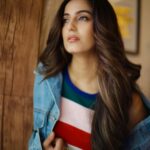Srishty Rode Instagram - Change your thoughts and you change your world! ⚡️ . 📸 @happy_clickzz 💄 @makeupby_binjal