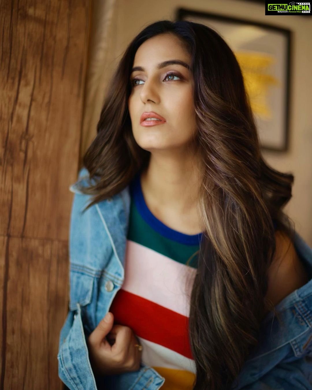 Srishty Rode Instagram - Change your thoughts and you change your world! ⚡️ . 📸 @happy_clickzz 💄 @makeupby_binjal
