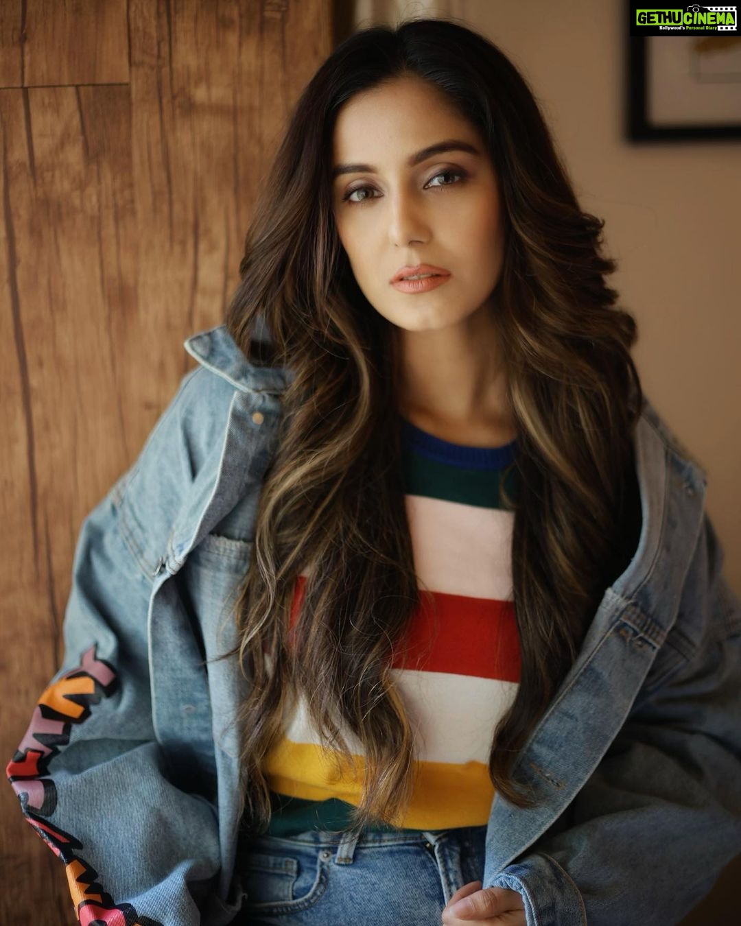 Srishty Rode Instagram - Change your thoughts and you change your world! ⚡️ . 📸 @happy_clickzz 💄 @makeupby_binjal