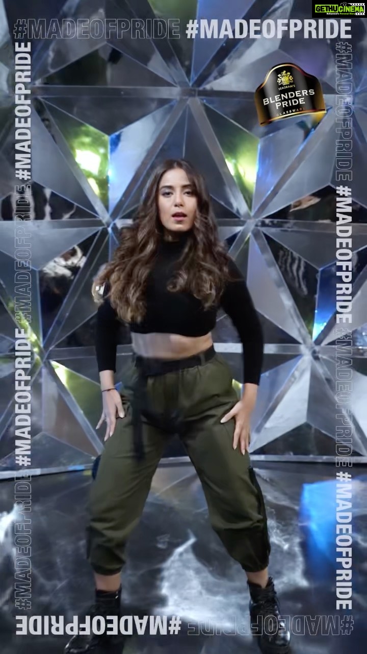 Srishty Rode Instagram - #Collaboration I’m ready to slay because I’m #madeofpride. Flaunt your moves and join in the #MadeOfPride Dance Battle. Show the world what you're made of! - Flaunt your moves to the track - Use #MadeOfPride - Tag @blenderspridefashiontour & be featured! #reelkarofeelkaro #dancereels #freestyle #dancevideo #dancechallenge #dance #dancersofinstagram #battle #artistoninstagram #trending #reelitfeelit #blenderspride #mylifemypride