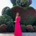 Srishty Rode Instagram - I Choose to have Magic And Miracles In my life 💖 . . . #miraclegarden #dubailife #dubaimiraclegarden #dubai @dubaimiraclegarden @lovindubai Dubai Miracle Garden