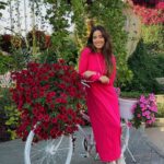 Srishty Rode Instagram - I Choose to have Magic And Miracles In my life 💖 . . . #miraclegarden #dubailife #dubaimiraclegarden #dubai @dubaimiraclegarden @lovindubai Dubai Miracle Garden