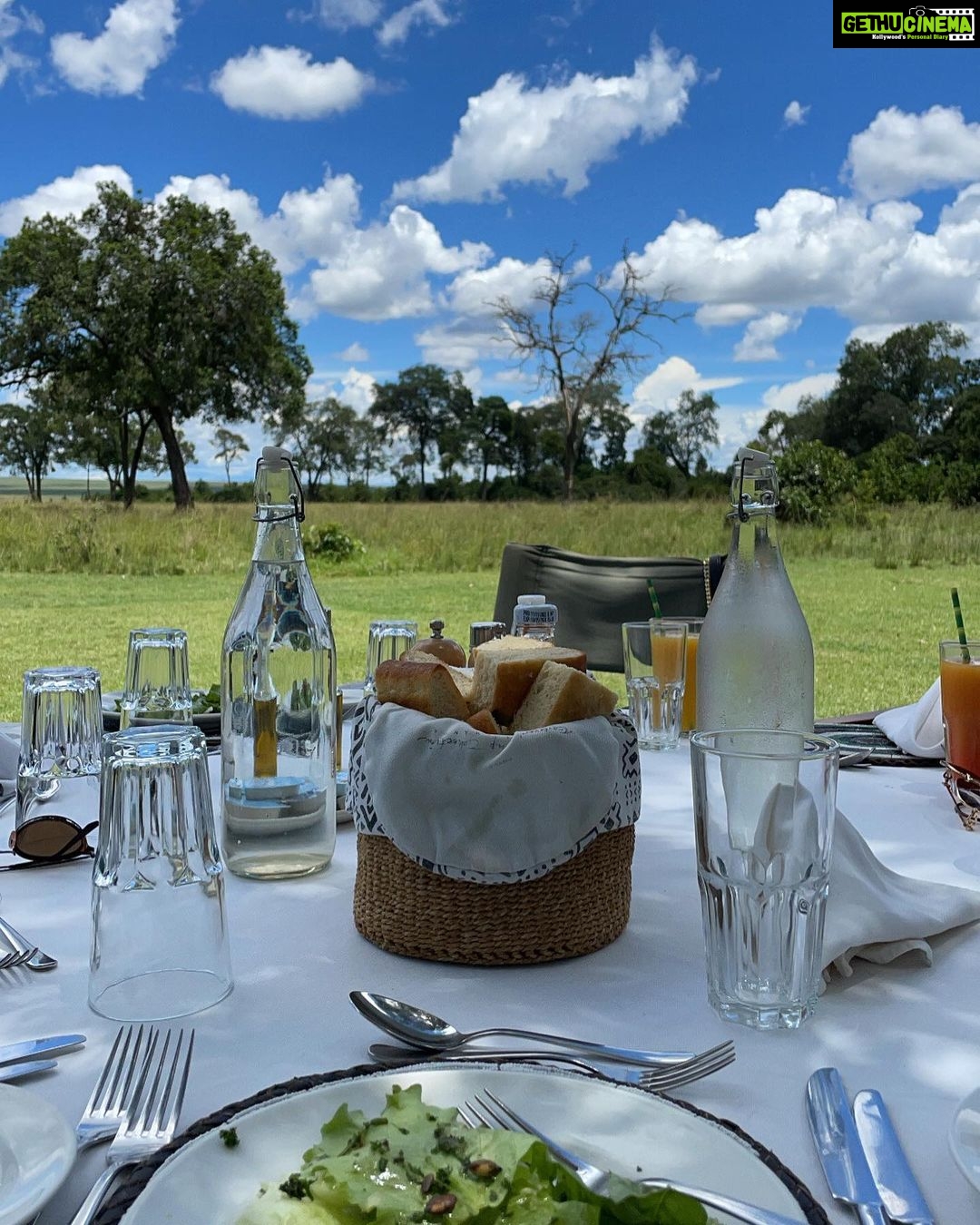 Srishty Rode Instagram - Lunch with a view 🍝🥗❤️ Massai Mara Kenya