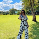 Srishty Rode Instagram - In the midst of nature's beauty, waiting for the magic of the wild to unfold 🦓 Outfit @veromodaindia . . Use VMxSrishty10 to get an additional 10% off on www.veromoda.in . On Safari With :- @governorscampcollection #governorscampcollection @goldcoastfilmsofficial #VEROMODAIndia #VEROMODATravelDiaries #VEROMODAItsMe #VEROMODAWomen #VMxSrishty #VMSS23 Massai Mara Kenya