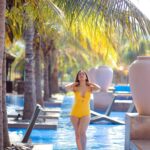 Srishty Rode Instagram - Soaking Up the Sun and good vibes ☀️💛🌻 . . . @iamrohitsulakhe Radisson Blu Resort & Spa-Karjat