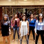 Suhasi Dhami Instagram - With my jugnussss 💃 💃💃 @munmunsharma1 @vaish4ever @snehashah051281 @sukhalashetty @sarika_shah #jugnuchallenge #friendsforever #girlpower #dance