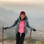 Suhasi Dhami Instagram - Finally getting to wear jacket and gloves😀😀😀