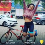 Suhasi Dhami Instagram - Sometimes it takes a tank full of fuel before you can think straight but me saving those gallons on the winding roads not thinking too much reached Lonavala .. yes mumbai to Lonavala on cycle ..not working but working out 😁🍻