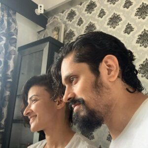 Suhasi Dhami Instagram - Great hair think alike OR alike hair think great 🤨