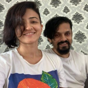 Suhasi Dhami Instagram - Great hair think alike OR alike hair think great 🤨