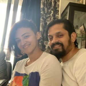 Suhasi Dhami Instagram - Great hair think alike OR alike hair think great 🤨
