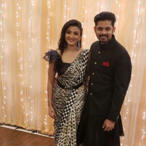 Suhasi Dhami Instagram - Weddings, jewellery, sarees, make up, hair & lots of food sweets and dance is all I did in  this month of feb ..thank you @hpjewelz for the glitters
