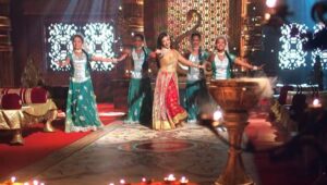 Suhasi Dhami Instagram - Stay glued this weekend sat and Sunday both days for maha movie 8 to 9 pm @zeetv #aapkeaajaanese