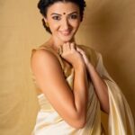 Suhasi Dhami Instagram – Caption……?????

Make up @shaylinayak 
Hair @jayshreethakkarhairartist 
Captured by @photophactory_production