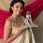 Suhasi Dhami Instagram – Gannu Bappa 🙏🙏🙏🙏🙏
