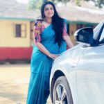 Sujitha Instagram – Me 💙💞

Beautiful saree @handloom_and_designers 

#work #photo #post #evening #style #trend #saree #love #traditionalwear