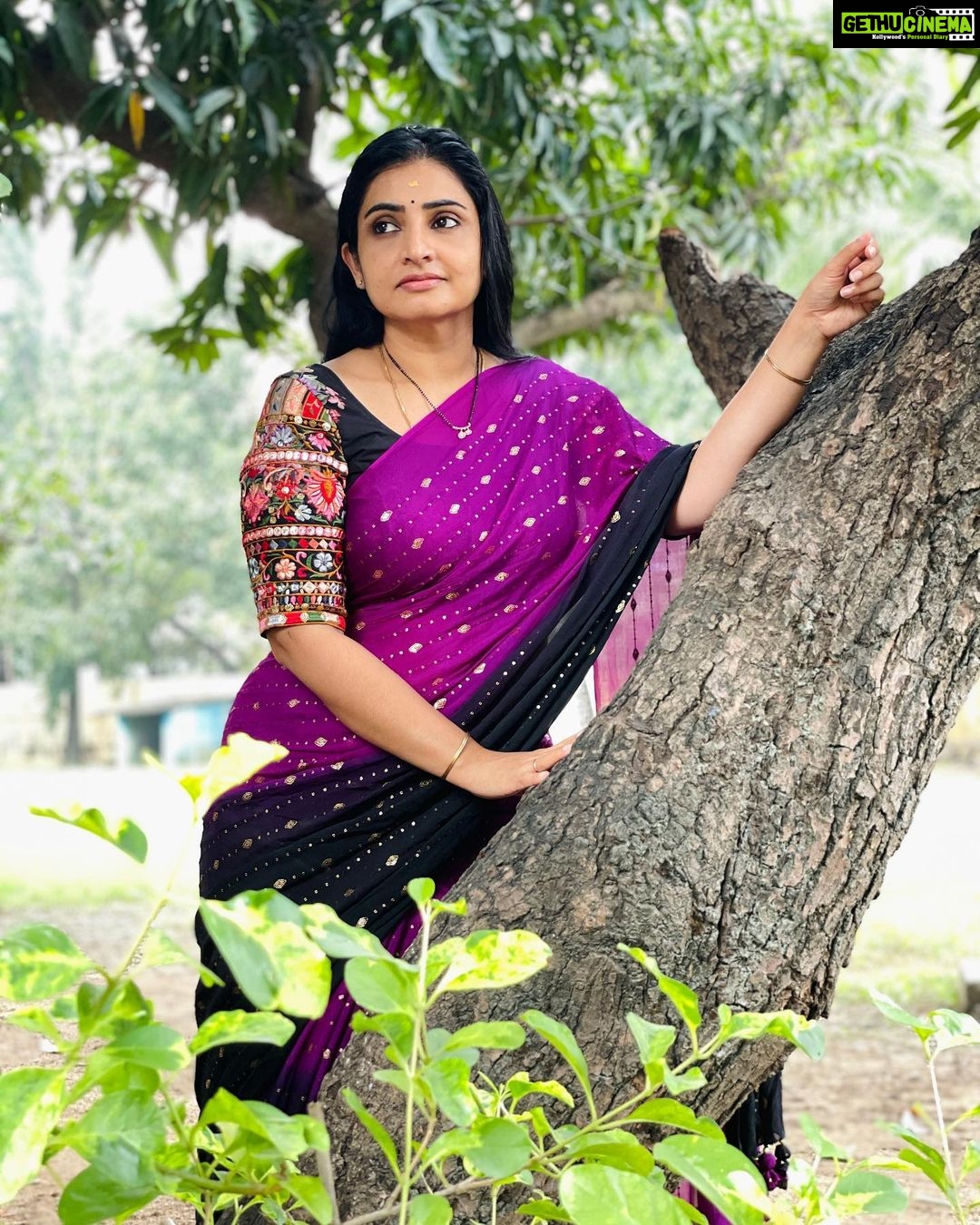 Sujitha Instagram - Nothing changes if nothing changes ππ» Beautiful saree and matching combo blouse Designed @karthika_designer_studio #2023 #change #evening #tollywood #actress #fresh #start #online #likes #share #insta #instamood #photo #day #january #special #work #actress #click #trending #trend
