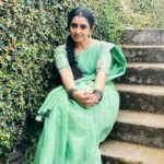 Sujitha Instagram - ❤️💚💚 Dhanam recent saree online @__flyingcolours