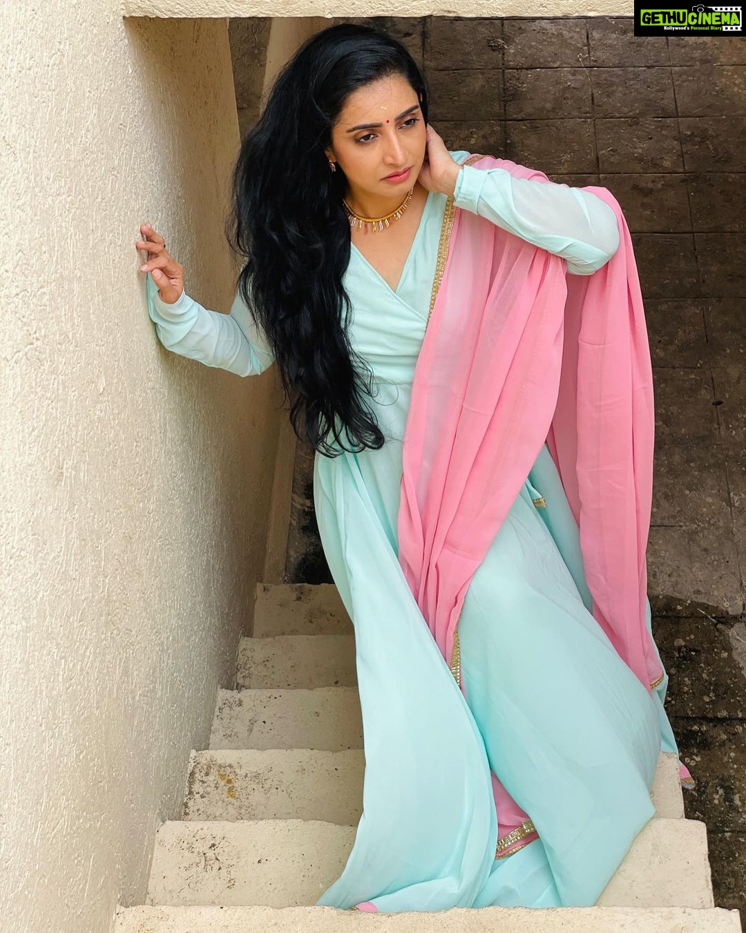 Sujitha Instagram - I give what I want as simple as that 🤩 Dress designer @lakshanastudios Jewellery designer @murugan_jewels_covai Pc : self 😂😃 New attire #fresh #morningvibes #post #photo #photooftheday #new #life #newpost #start #wow #suji #actress #attitude #look
