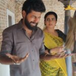 Sujitha Instagram - Ipdi Kadangaaran aaitanaeeee.... 😭😭 @sujithadhanush 50 ruba ya epdiyaachum kuduthuraen kaa.... 😬 #raamar #comedy #kalakapoovathuyaaru #thanam #kannan #pandianstores #reelsinstagram #trending #money #lol #entertainment