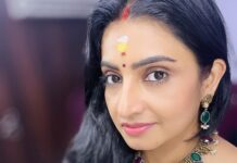 Sujitha Instagram - Good Morning all 🤞🏻🤩😍 Start fresh Classic jewellery collection @archoosmounaa