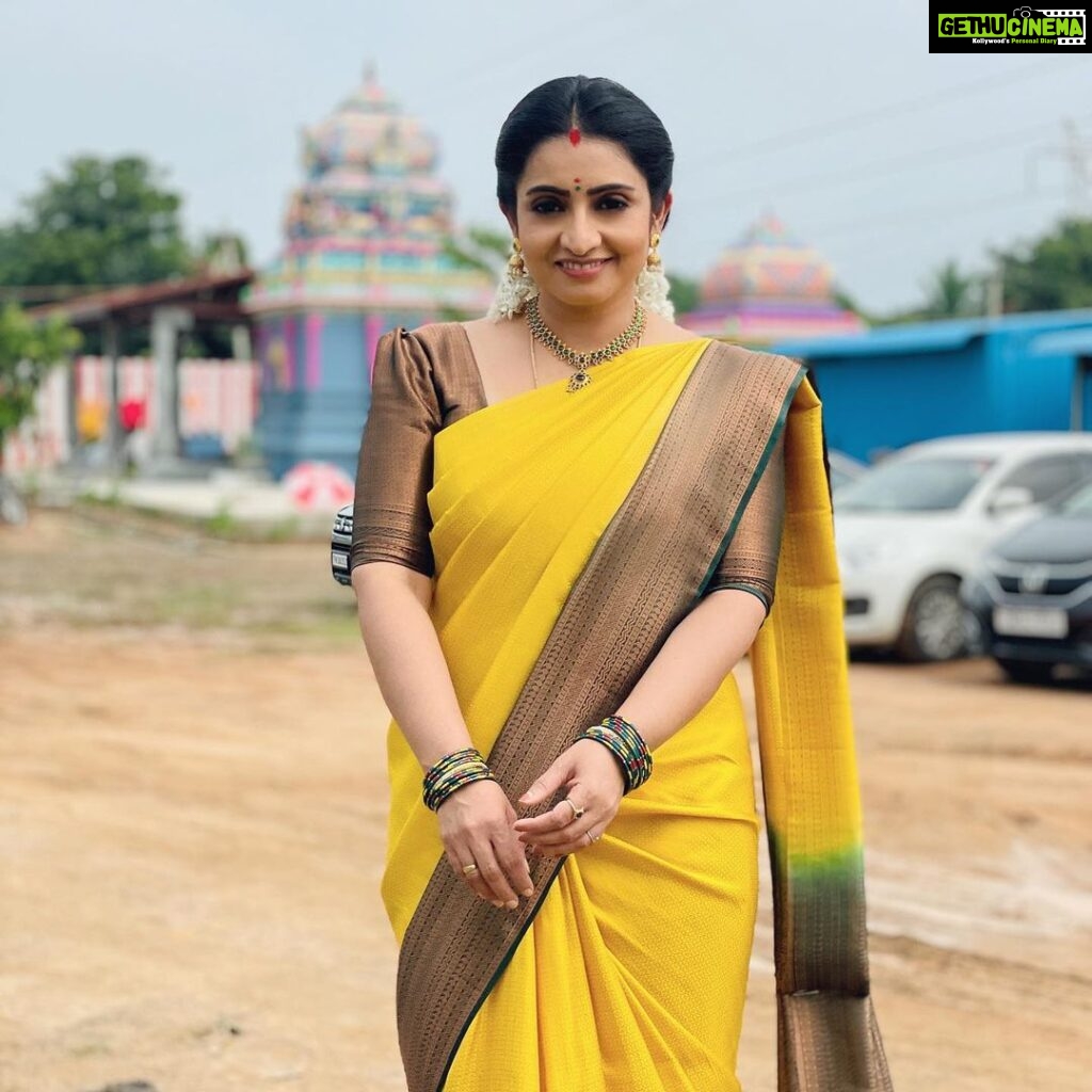 Sujitha Instagram - Devotional and rainy evening 🙏🥰 Beautiful yellow saree and blouse designed @mmboutiqe From Pandian stores location #temple #Evening #rainy #day