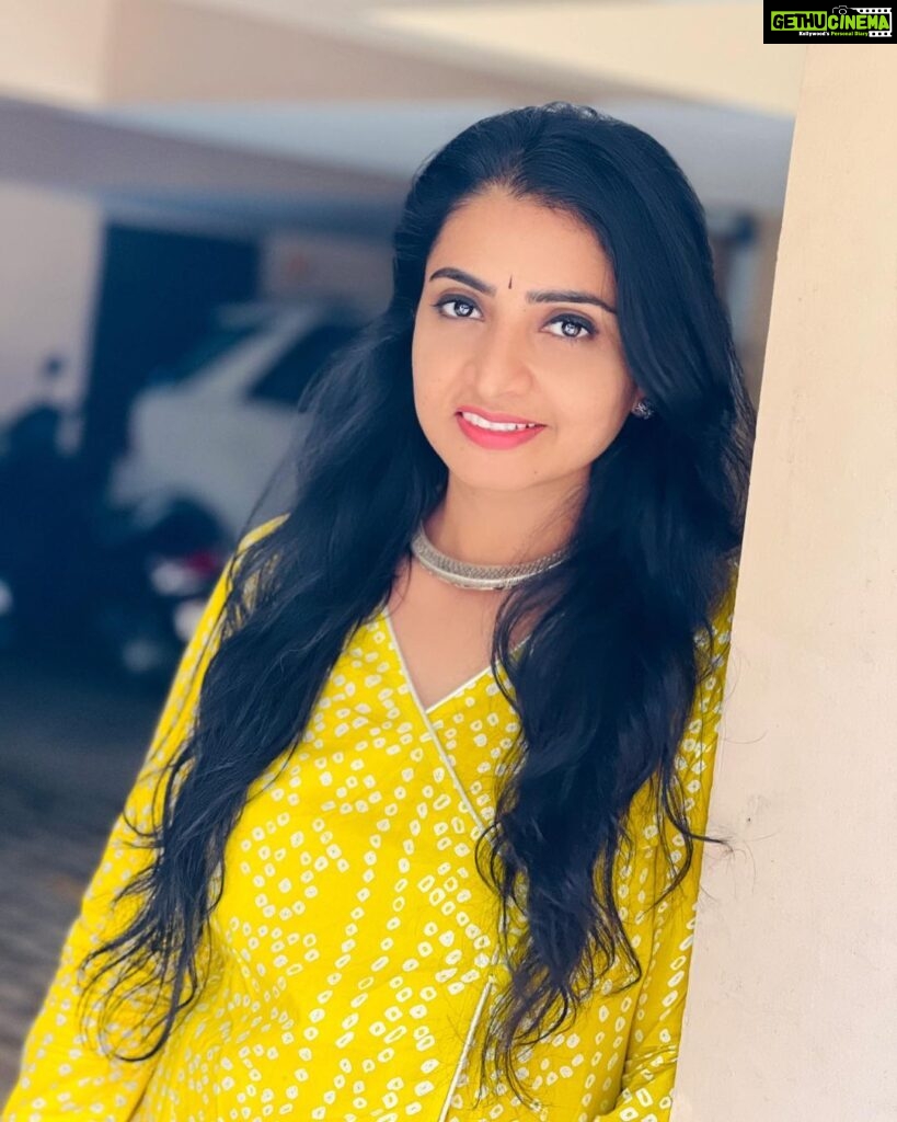 Sujitha Instagram - Focus on the positive #goodvibes #goodmorning With lots of hope🤞🏻 #post #morning #simple #special #love #photo #live #like #casual #casualoutfit #actress #tollywood #kollywood #startup #day #suji #sujitha