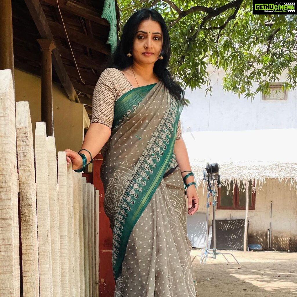 Sujitha Instagram - Love for saree Beautiful saree for Dhanam @annie_boutique55 #post #online #shop #saree #sujitha #new #photography #photooftheday #instalike