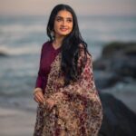 Sujitha Instagram - Amazing shots in beach shore Taken by @haran_official_ Mua @sharanyas_makeupartistry Hair @vanitha_makeover Outfit @visha_boutique_ These are few for #instagram #post #daily #smile #dawn #clicks #photography #photo #picture #instafashion #new #look #feelings #fresh #startup #suji #sujithadhanush #kathakelukathakelu #photoofthedayy
