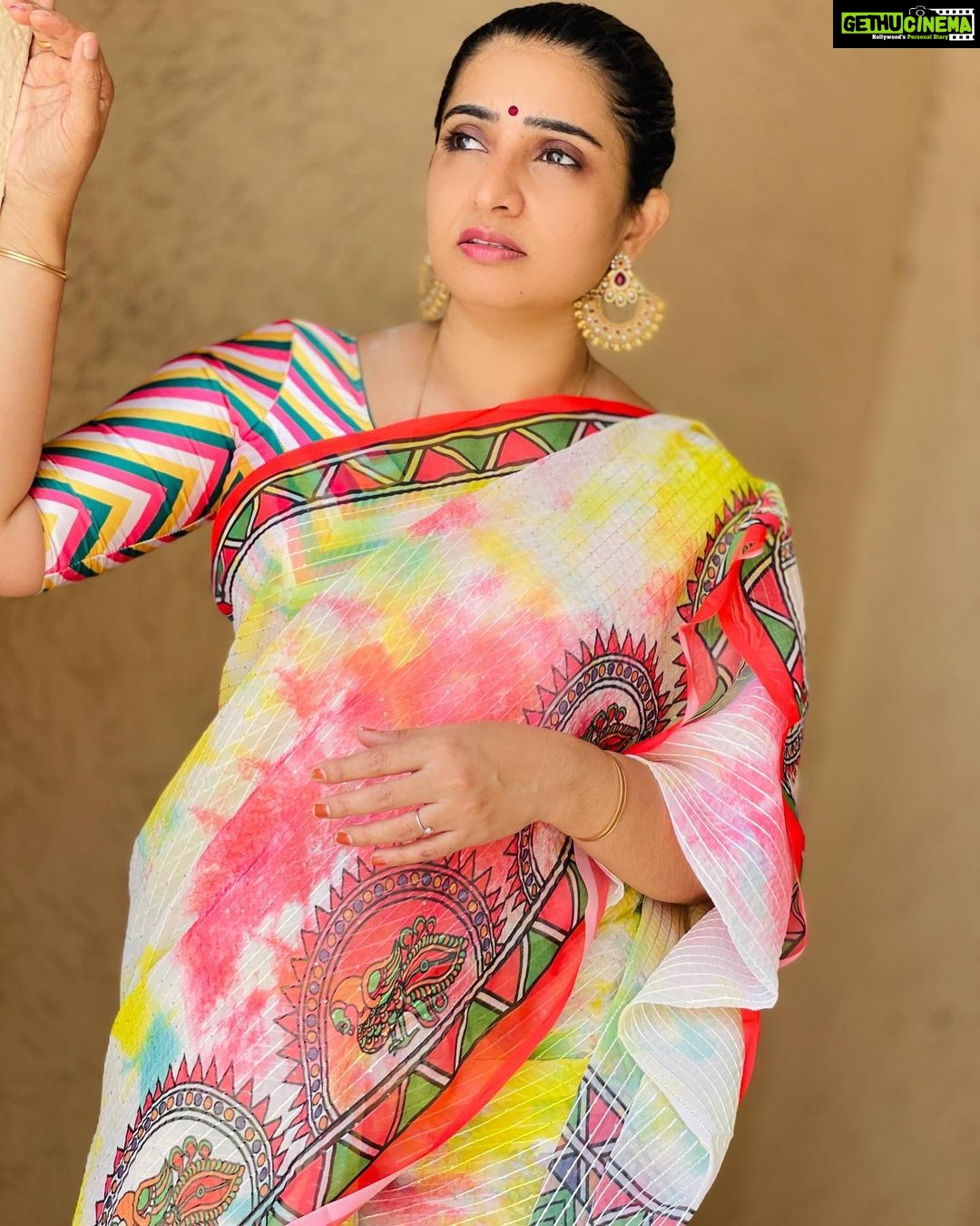 Sujitha Instagram - Beauty is how you feel inside 🥰 It reflects in your eyes 😌 Fancy saree @nr._saree_creations_20