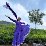 Sujitha Instagram - Get lost in nature🌸 Outfit courtesy @srl_trend_collections Pc: @orangetree_films_dhanush #silence #love #patience #music #youtube #instagood #pictureoftheday