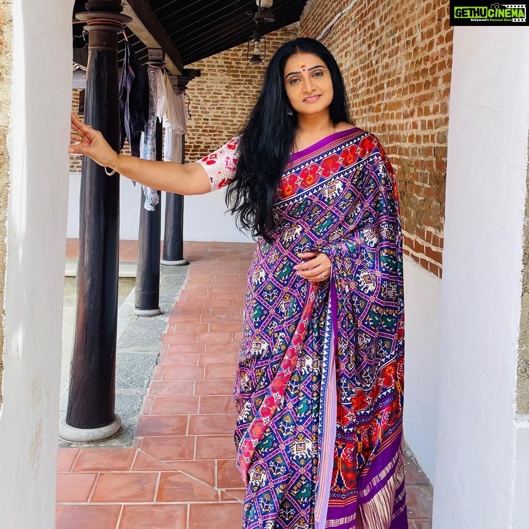 Sujitha Instagram - Make it simple but with smile #keep #smiling Vishu celebration saree @archana_label for traditional saree collection 👍