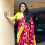 Sujitha Instagram – Have a wonderful day 🤗
Saree of my choice , unique collections @ratnamsilkmandir09