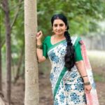 Sujitha Instagram – Dhanam 😍
Love this saree @_sarees_by_thara_ 

 #workmode #spot #photooftheday #outdoors