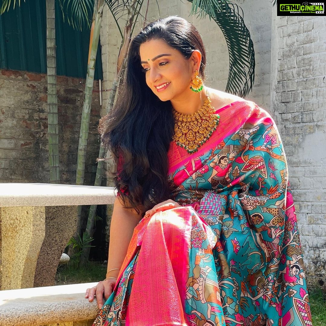 Sujitha Instagram - Enjoy the little things 😌🤗 Saree of my style @sj_trends_and_fashion__