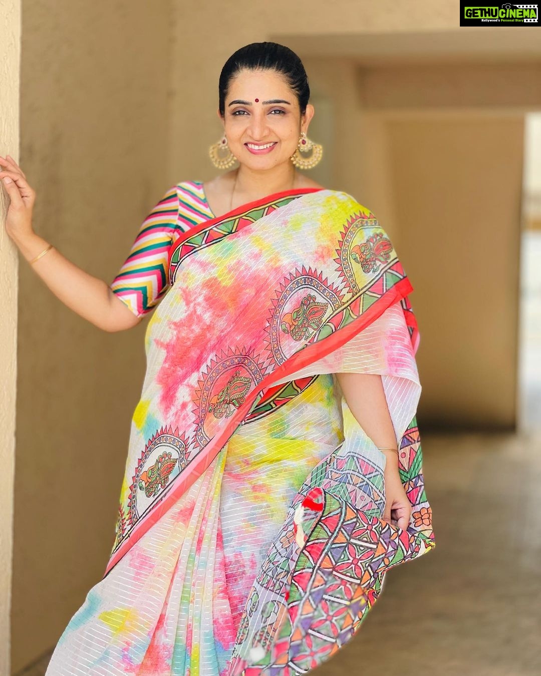 Sujitha Instagram - Beauty is how you feel inside 🥰 It reflects in your eyes 😌 Fancy saree @nr._saree_creations_20