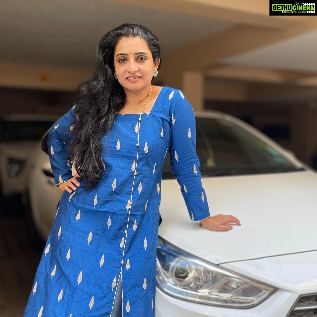 Sujitha Instagram - Good morning everyone 😊 Start the day right with a smile 😃 Outfit designed and stitched @ajanthasboutique