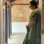 Sujitha Instagram - New new new #photography All mobile clicks 🥰 Got this saree @_dazz_ling_collections_